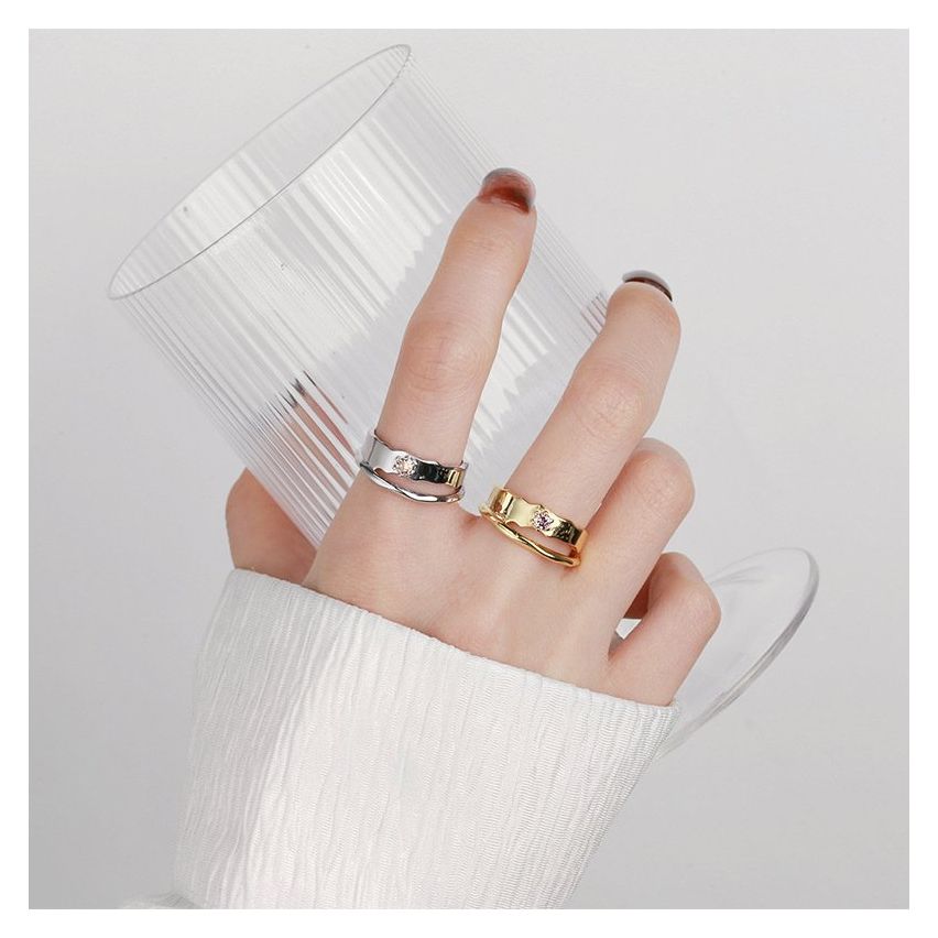 ESSENTIAL 925 Silver Zircon Smooth Rings