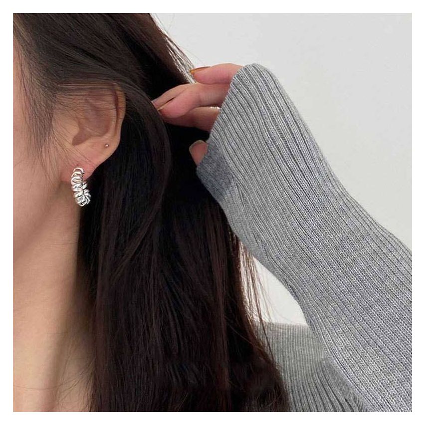 ESSENTIAL 925 Silver Hoop Earrings