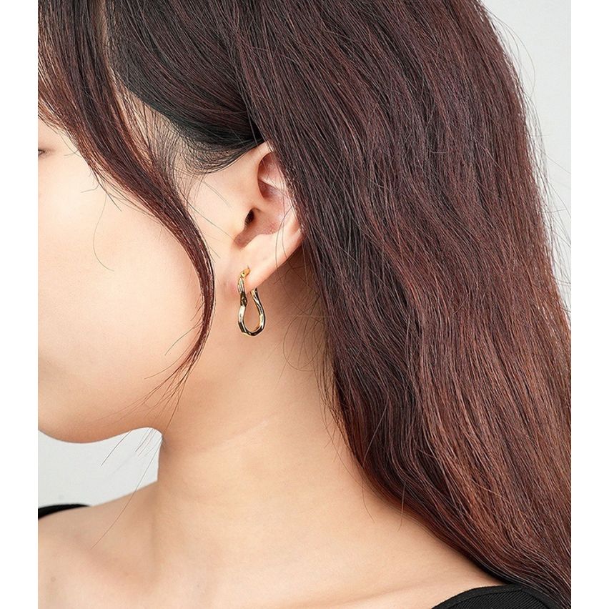 ESSENTIAL 925 Silver Hoop Earrings