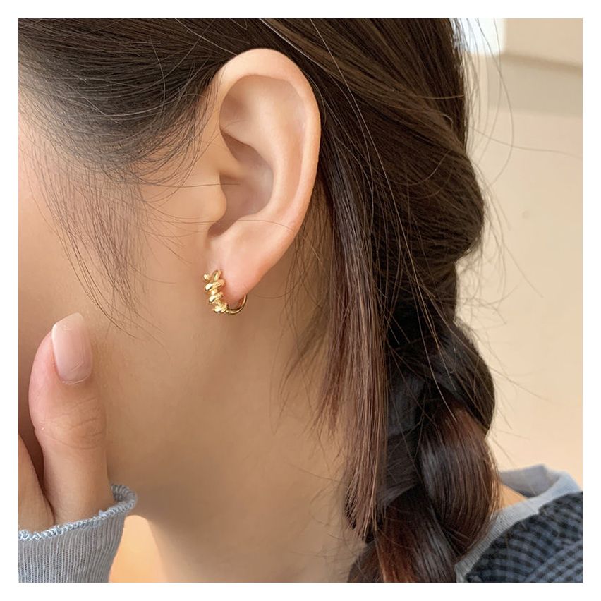 ESSENTIAL 925 Silver Hoop Earrings