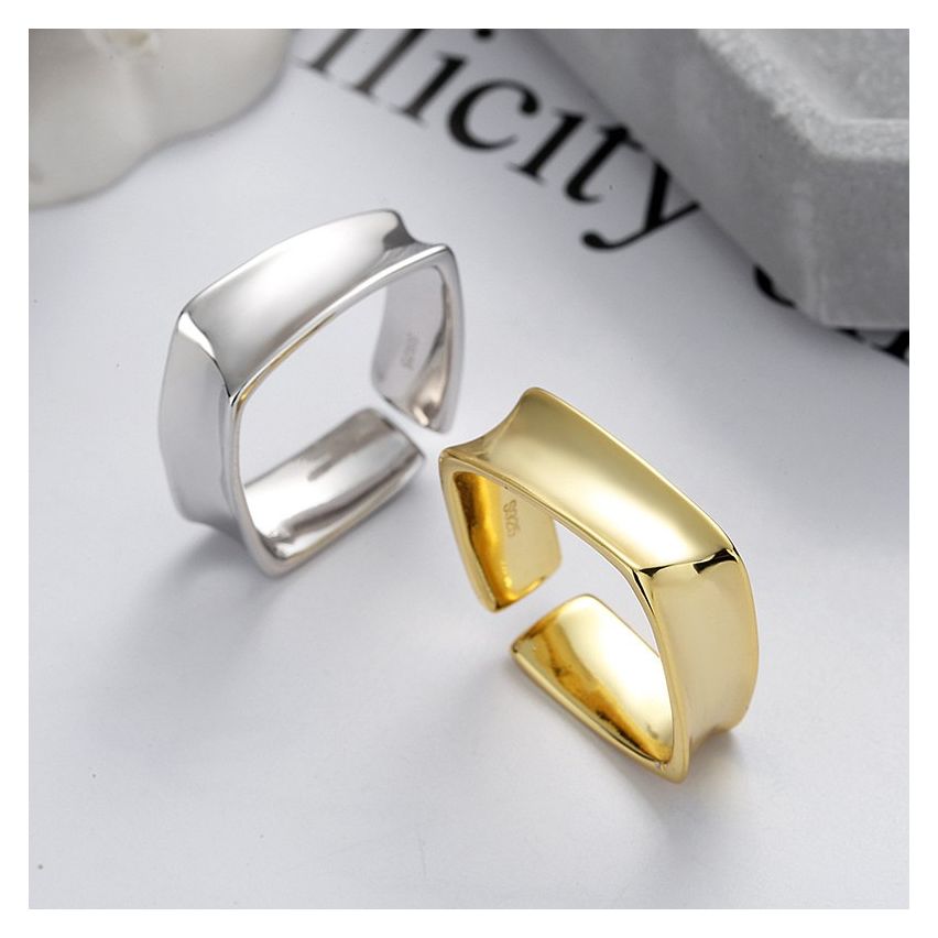 ESSENTIAL 925 Silver Smooth Rings