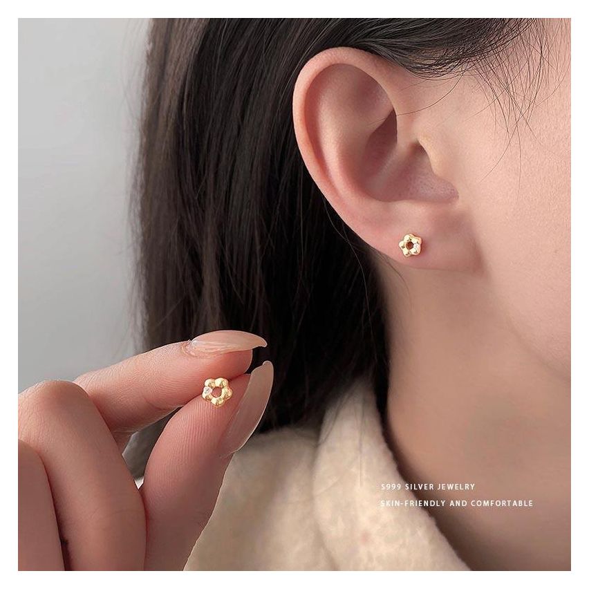 999 Silver Zircon Stud Earrings 
