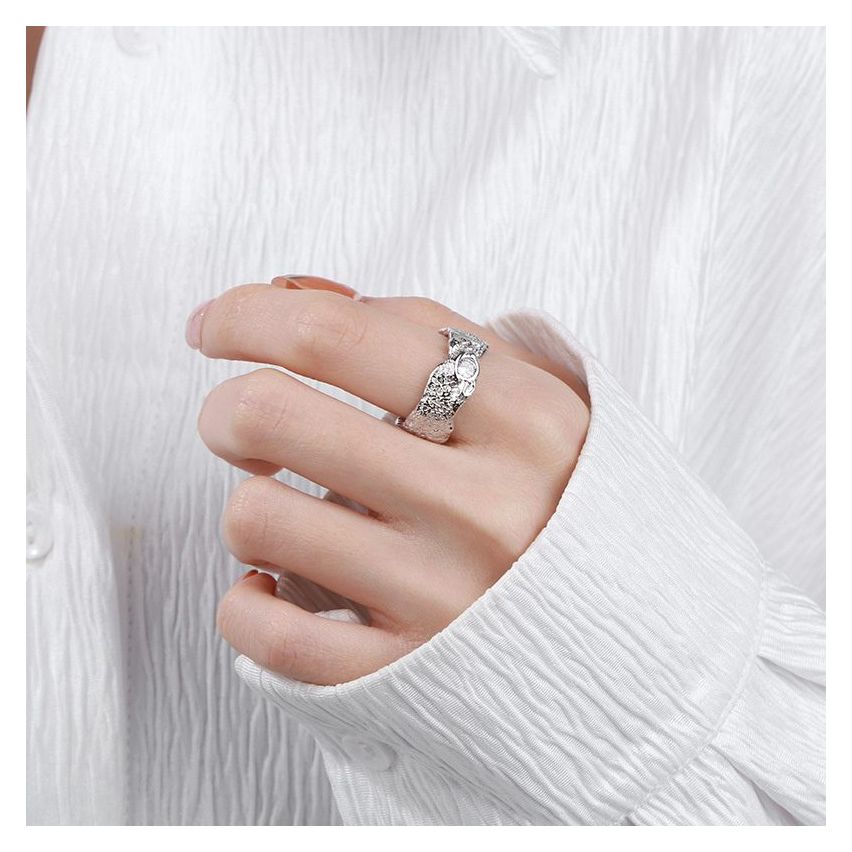 ESSENTIAL Rhodium Plating 925 Silver Zircon Texture Rings