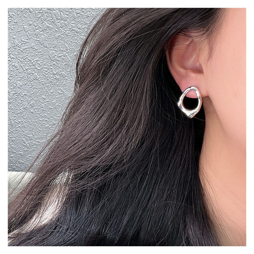 ESSENTIAL Silver Plate 925 Silver Smooth Earrings