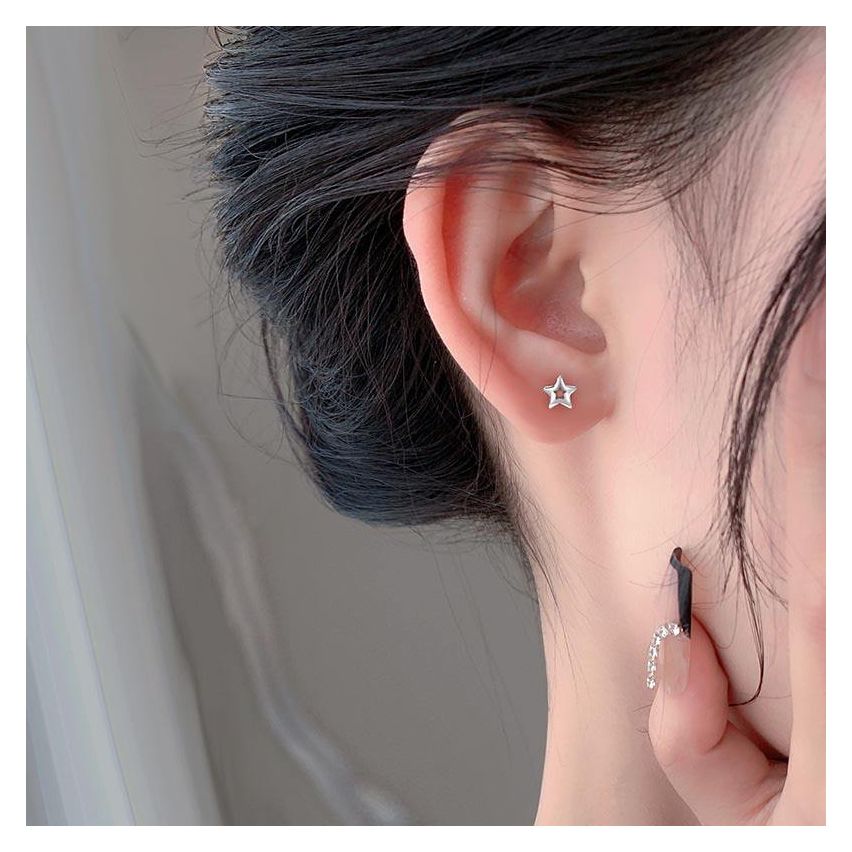 ESSENTIAL Silver Plate 999 Silver Stud Earrings